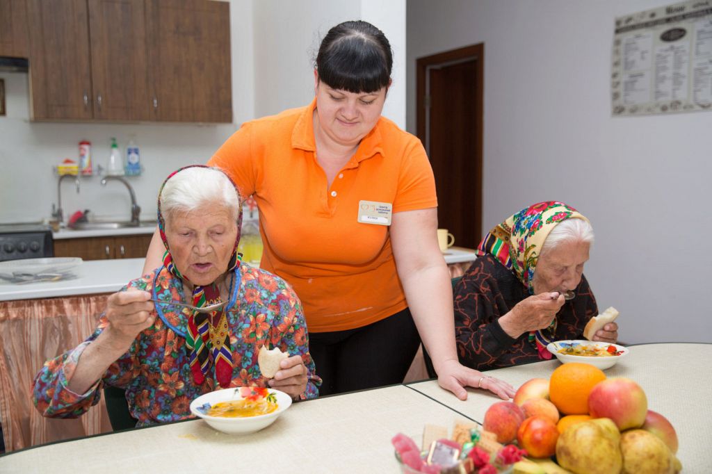 Условия питания в доме престарелых