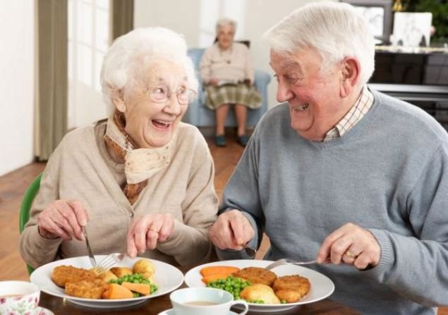 Отсутствие аппетита и рвота у пожилых людей
